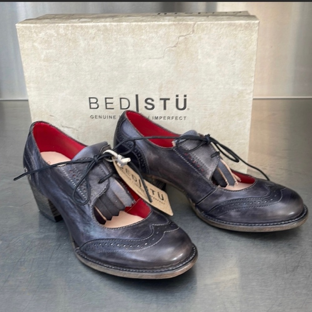 Bed Stu LILIAN. New in box!
